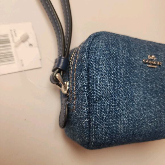 NWT Coach CAP97 Pouch Wristlet IN denim/Silver/Indigo - Picture 4 of 8